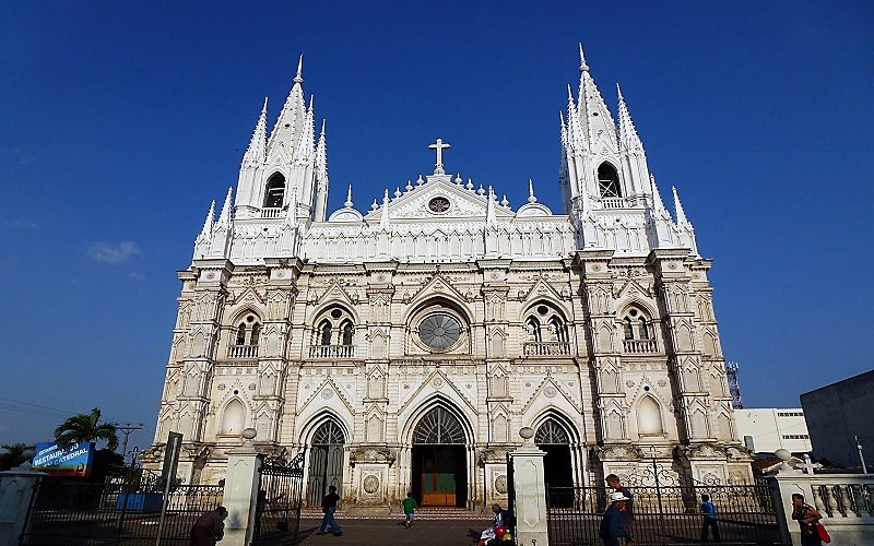 La Santa Iglesia Catedral de El Salvador