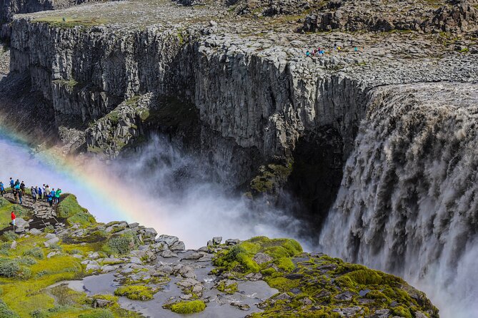 2024) Excursión de un día al lago Myvatn, Dettifoss y Goddafoss ...