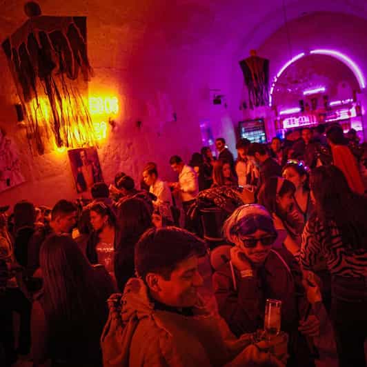 Pub Crawl Tour en Arequipa con Acceso VIP. | GetYourGuide