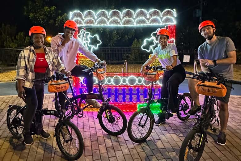Tour navideño en bicicleta eléctrica por Medellín - Civitatis
