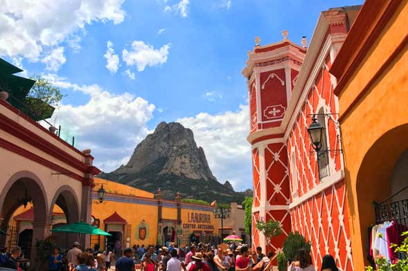 Tour por Bernal con degustación de vino - Civitatis.com