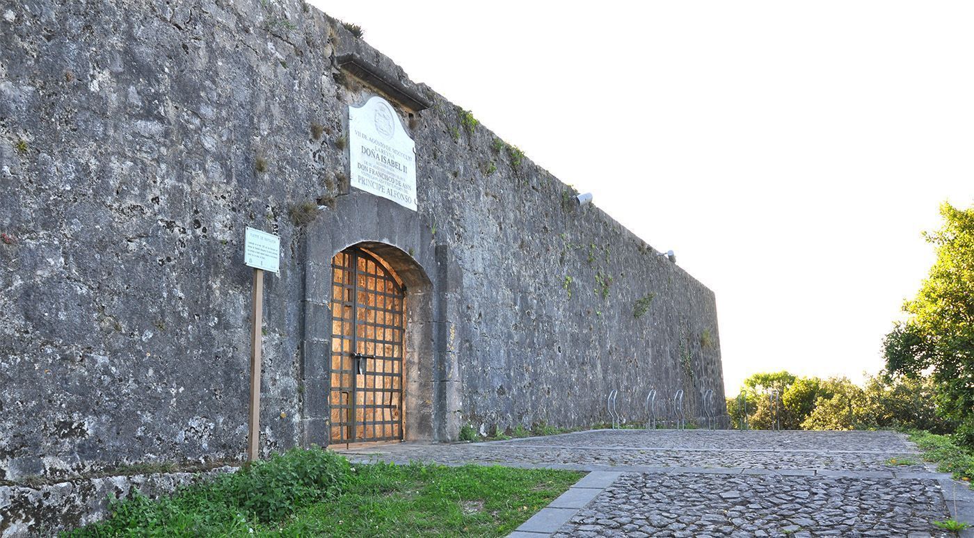 Fuerte del Mazo - Santoña - Entorno del Faro del Caballo