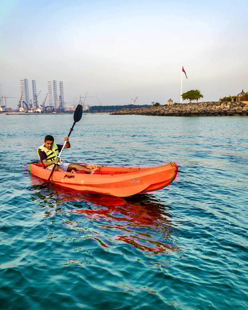 Explora Las Aguas de Dubai en Kayak |