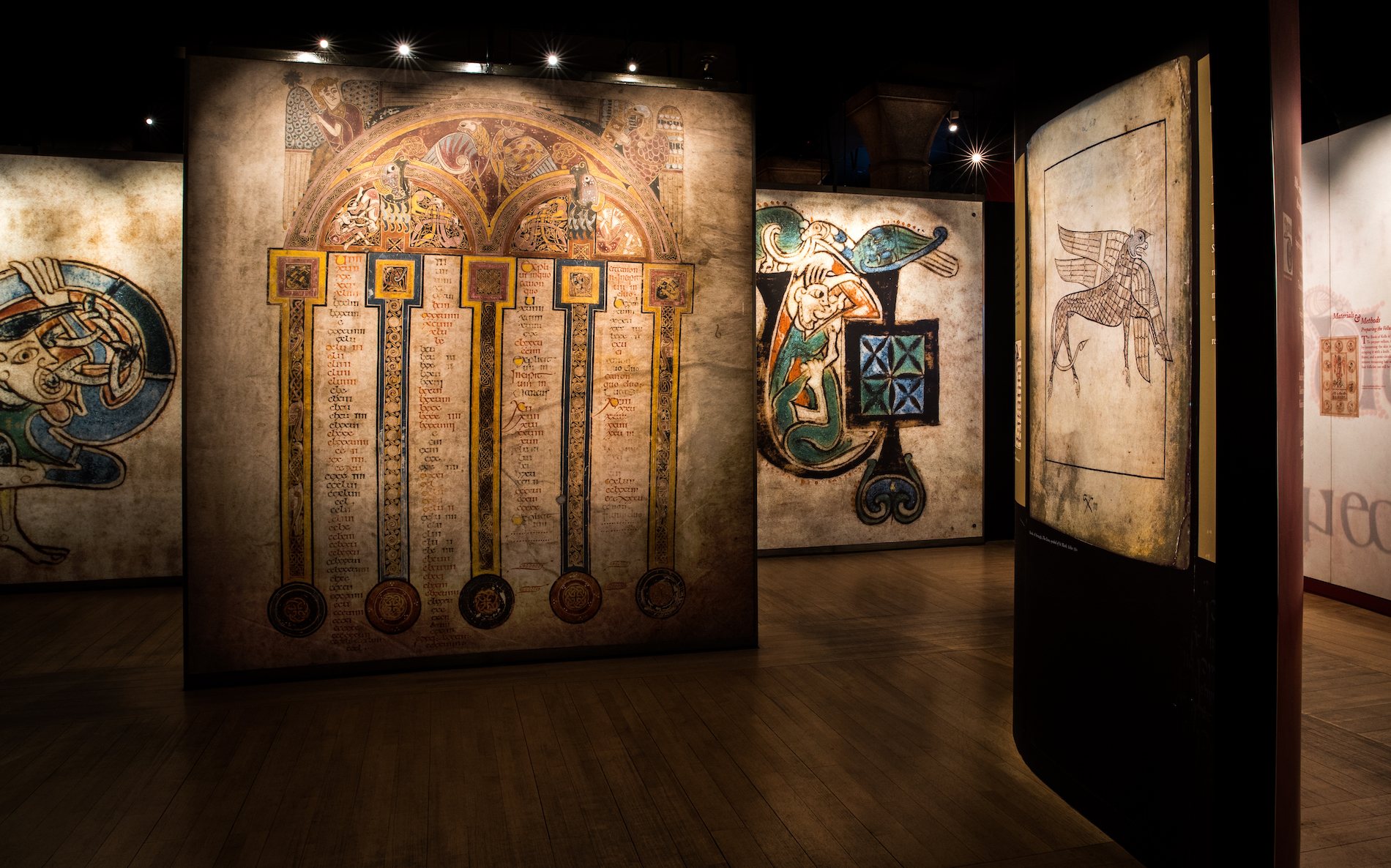 El Libro de Kells y El Trinity College |