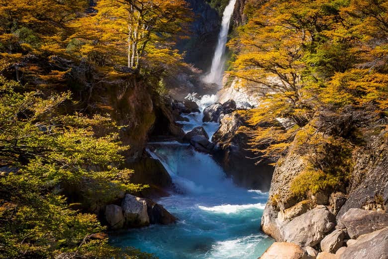 Cascada invertida, Muela del Diablo y Parque Nacional Siete Tazas ...
