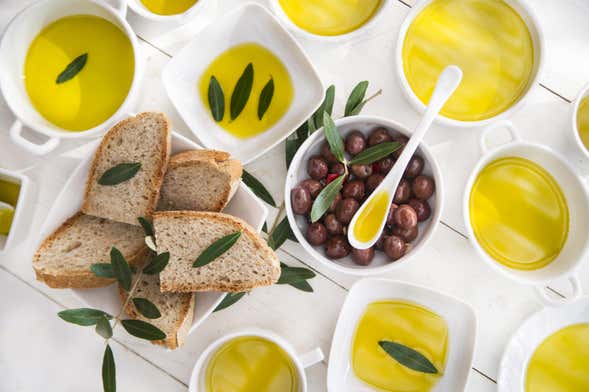 Cata de Aceites con desayuno molinero en córdoba - civitatis.com