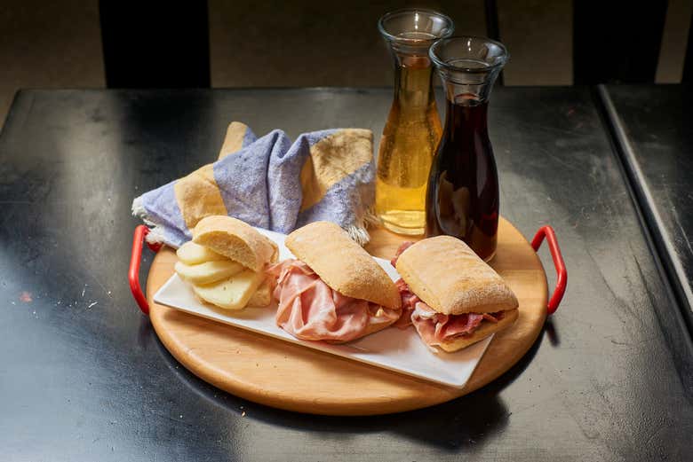 Degustacia de Panini en Bolonia - Reserva en Civitatis.com