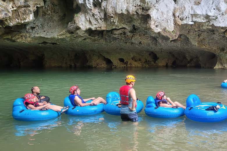Excursión A Altún Ha + Tubing en Caves Branch Desde Ciudad de Belice