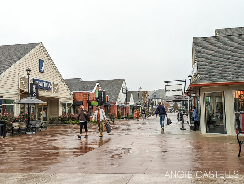 Outlets de Nueva York de Los Mejores (Y CÓMO LLEGAR)