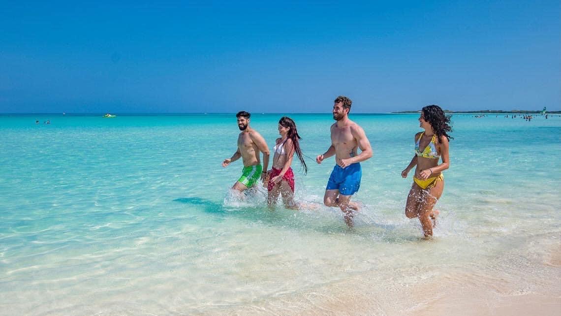 ⌬ Cubaoutings | >> Excursión en un clásico automóvil matricías | Cárdenas ...