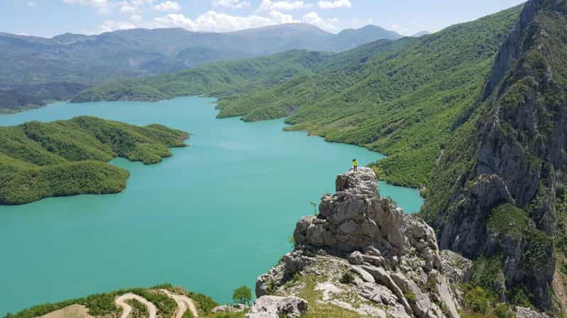 Desde Durres: Excursión de Un Día Al Lago Bovilla, La Montaña ...