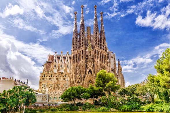 Tour gratuito por el exterior de la sagrada Familia, Barcelona