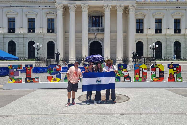 Tour gratuita por San Salvador - Reserva Online en Civitatis.com