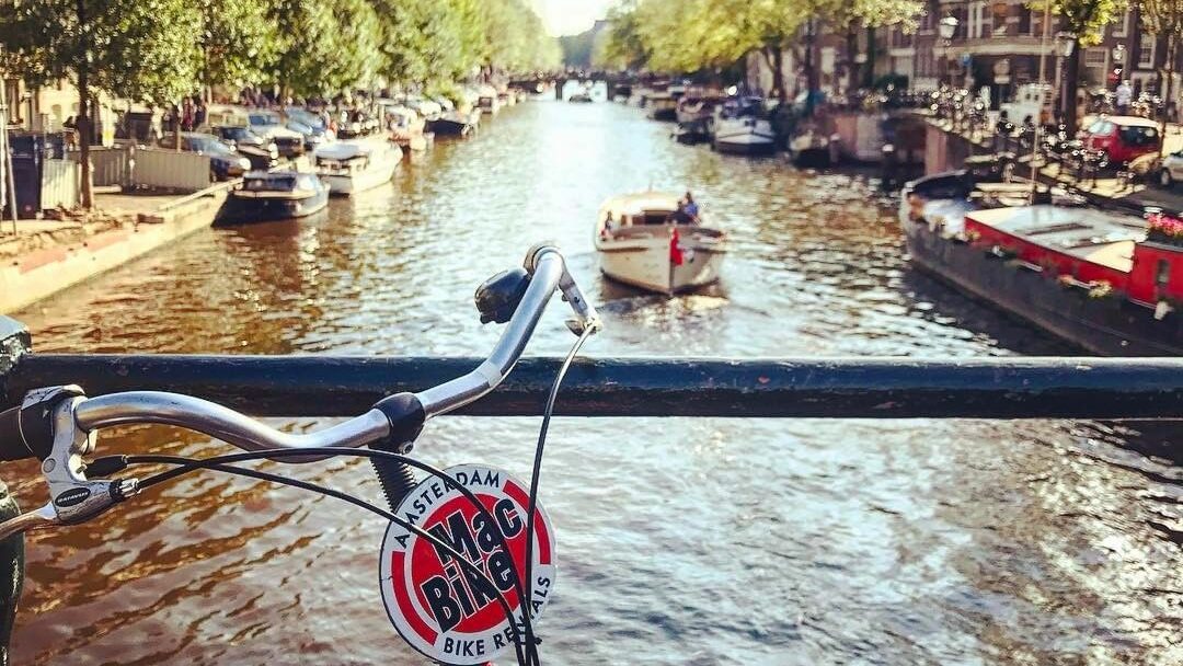 Ámsterdam en Barco y Bici - CamaleonTours