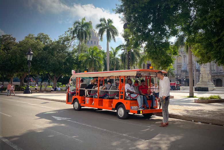 Tour en Tranvía por la Habana - Reserva Online en Civitatis.com