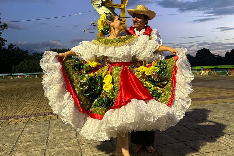 Tour Panorámico por Neiva + Clase de Baile Folclórico