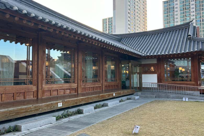 Tour por Los Mercados de Seúl + Masaje Tradicional - Civitatis