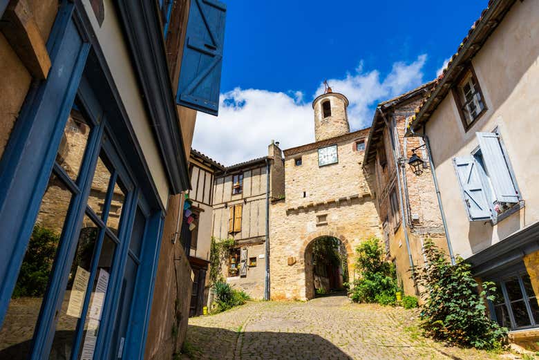 Tour privado por cordes-sur-ciel con guía en español-civitatis