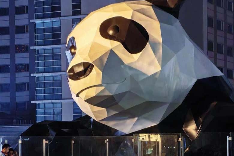 Visita a la base de pandas gigantes de chengdú + clase de Ópera de ...