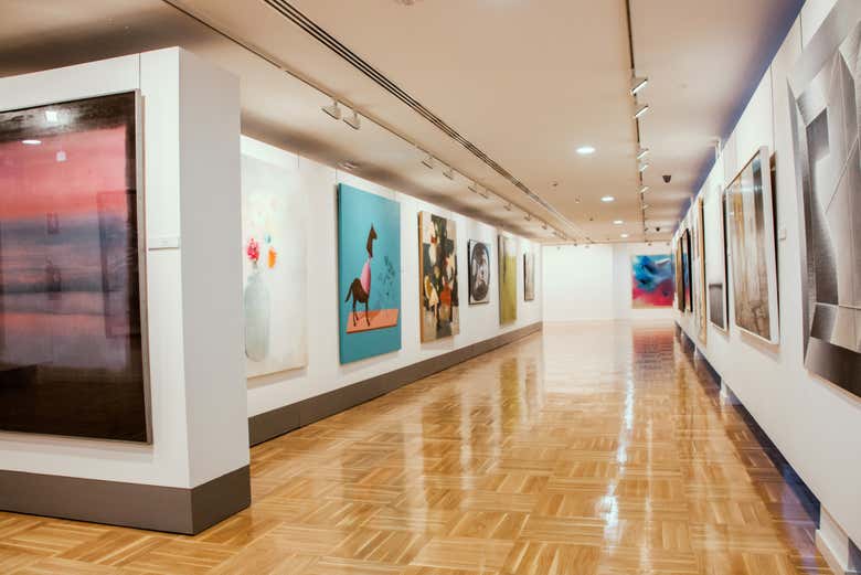 Visita a la Bodega Virgen de Las Viñas + Museo de Arte ...