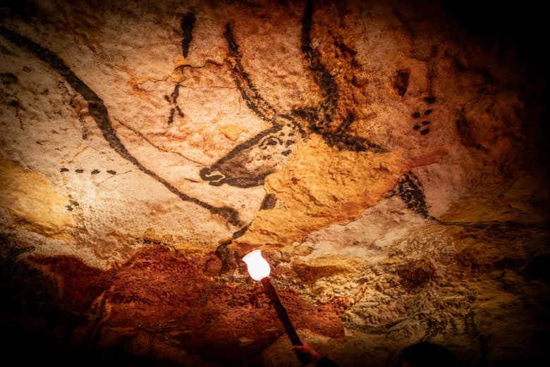 VisitA al Centro Internacional de Arte Rupestre Lascaux IV ...