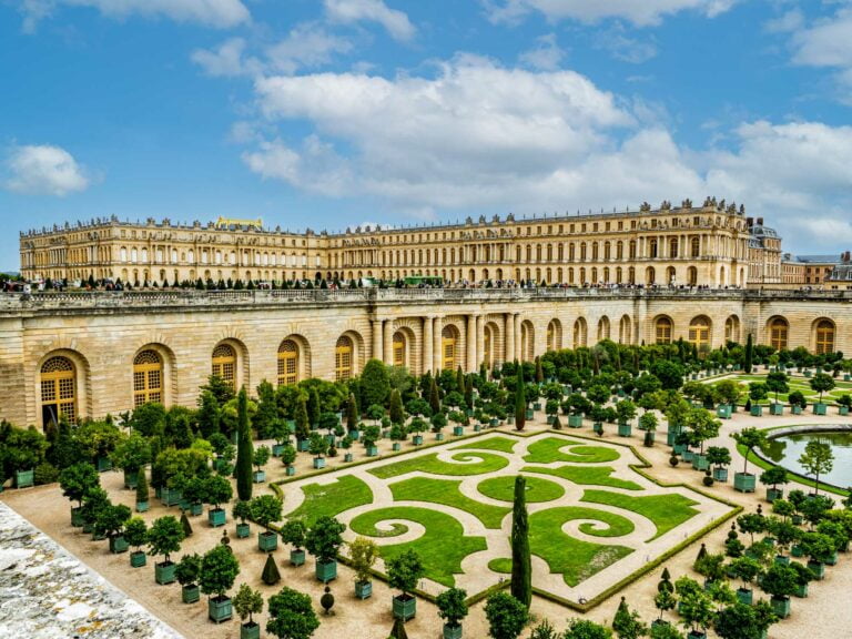 ▷ Visita Al Palacio de Verserse: Horario, Entradas y Consejos