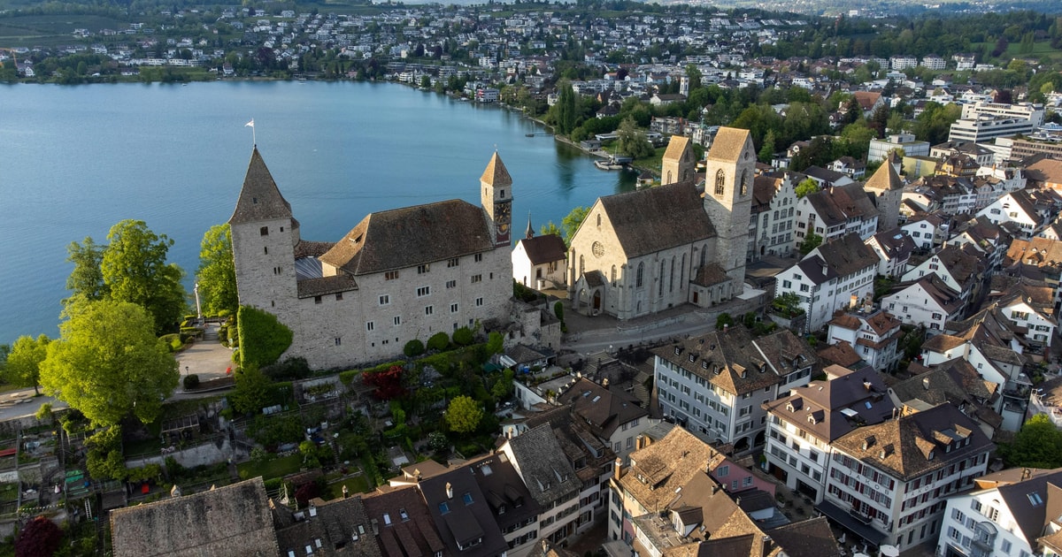 Desde Zúrich: Rapperswil, Einsiedeln, Lindt Hogar del Chocolate ...