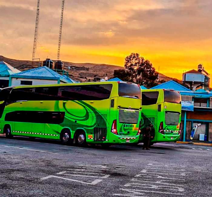 Boleto de Bus Nocturno Cusco A Puno (2DO PISO asiento 160 °)