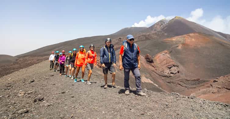 Monte Etna: Excursión Guiada a la Cumbre del Volcán Con Teleférico ...