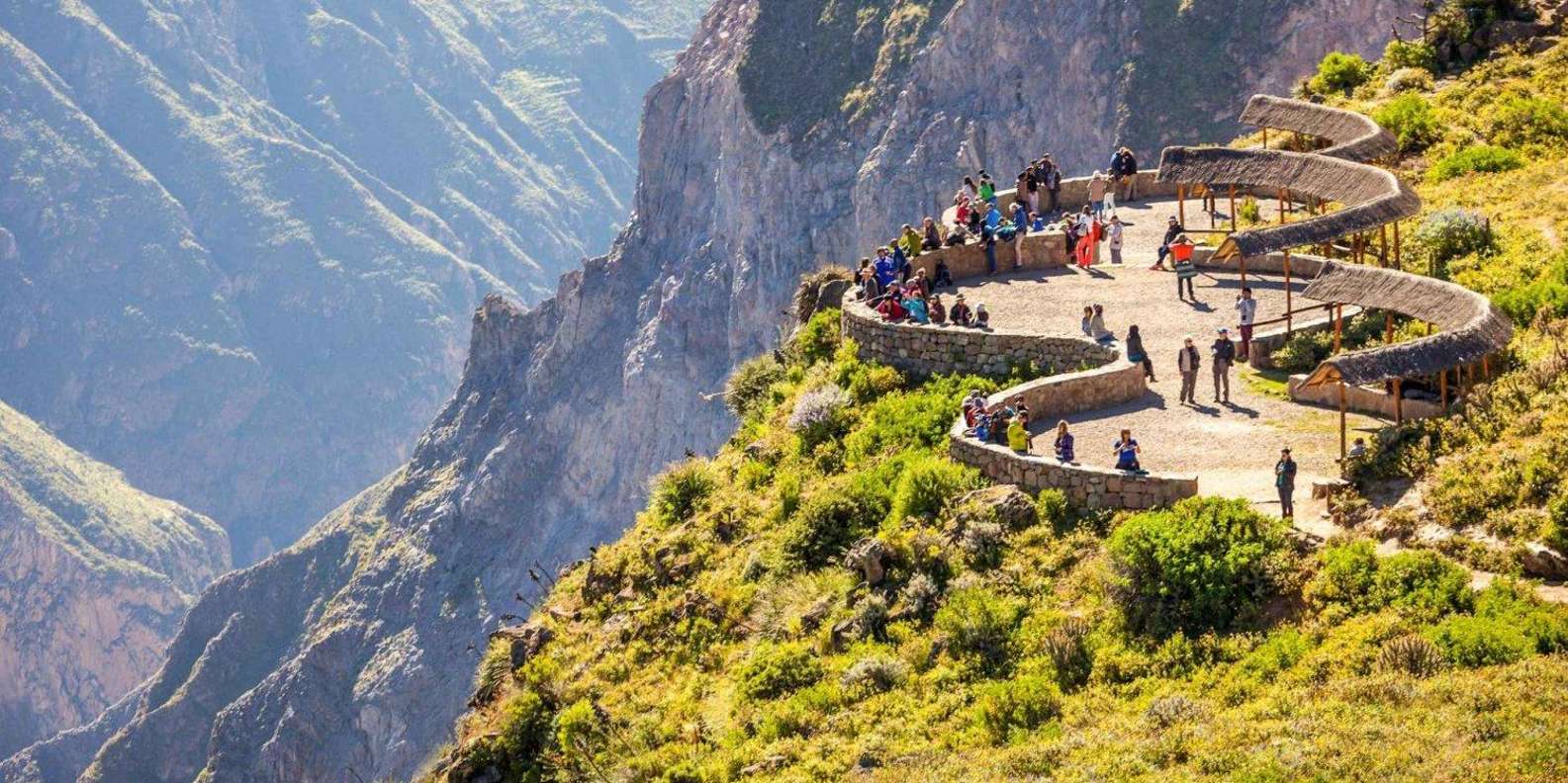 Desde Arequipa: Excursión de Aventura de 2 Días Al Cañón del Colca