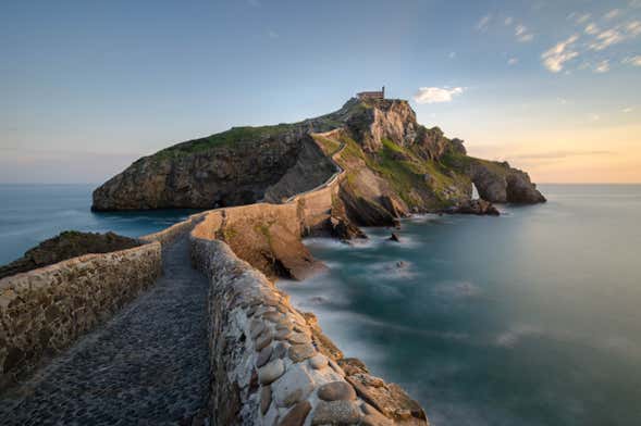 Excursión A San Juan de Gaztelugatxe, Guernica y Bermeo desde ...