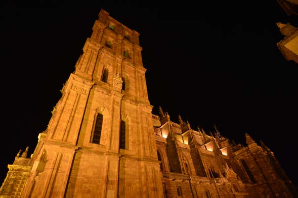 Tour de los Misterios y Leyendas de Astorga - Civitatis.com