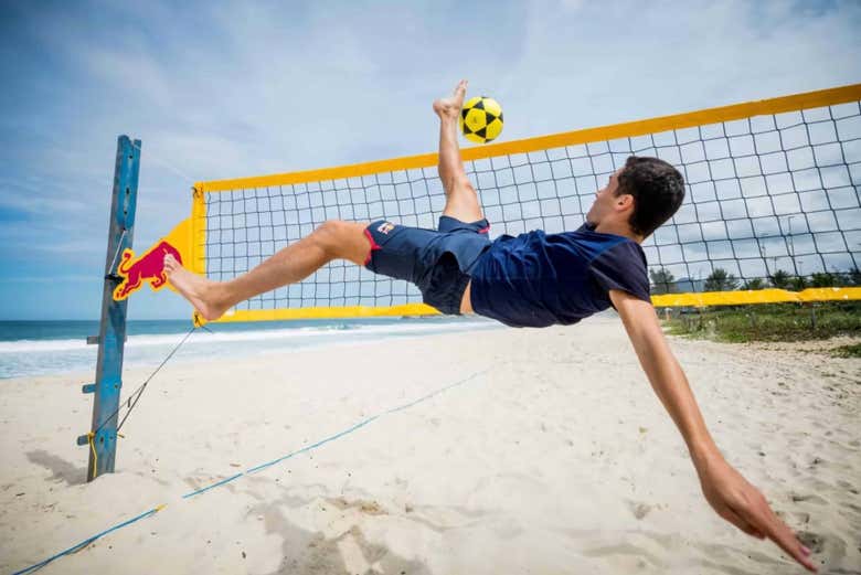 Futvóley en la Playa de Copacabana, Río de Janeiro - Civitatis