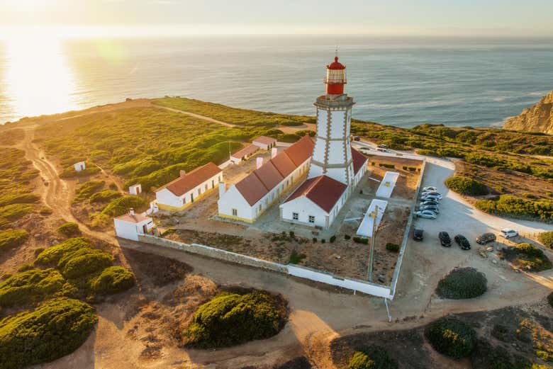 Paseo en Barco por El Cabo Espichel Al Atardecer Desde Sesimbra ...