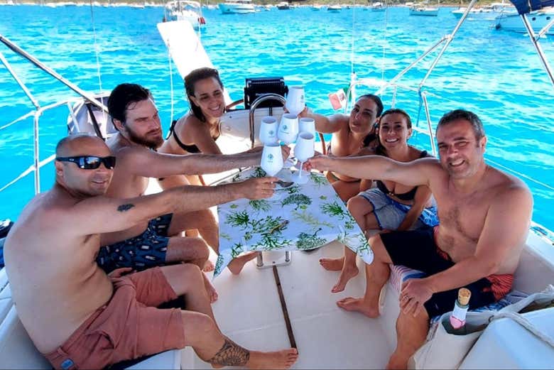 Paseo en Barco por la Costa de Gallipoli - Civitatis.com