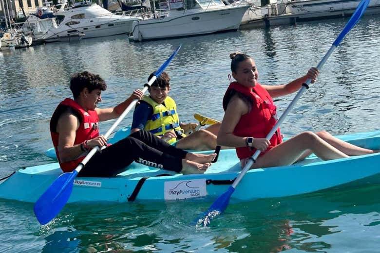 Tour en kayak por gijón - reserva en línea en civitatis.com