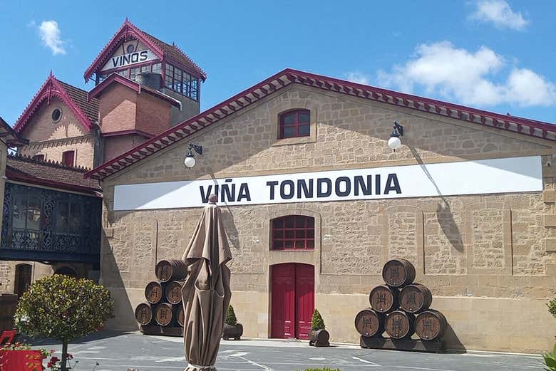 Tour Por El Barrio de la Estació de Haro + Cata de Vino - Civitatis