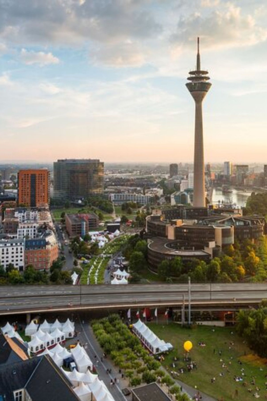 Düsseldorf: Tour privado personalizado con guía local