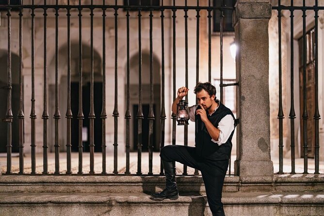 2025) Tour Nocturno Oscuros Secretos y Leyendas de Pamplona