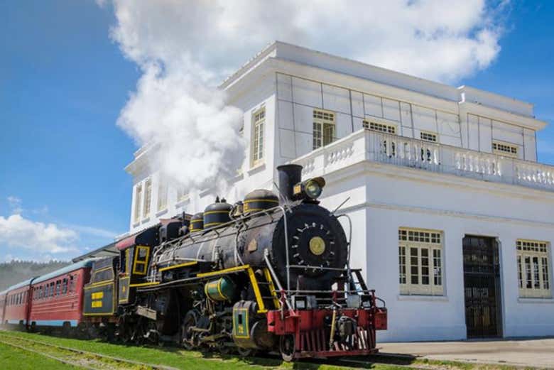Excursión A Zipaquirá y Cajicá en el Tren Turísstico de la Sabana ...