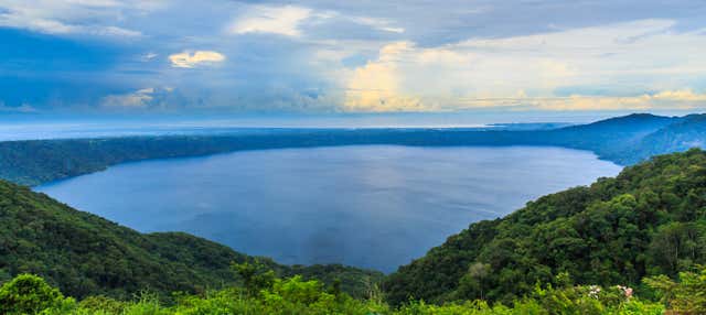 Excursión al Volcán Masaya, San Juan de Oriente y La Laguna de ...