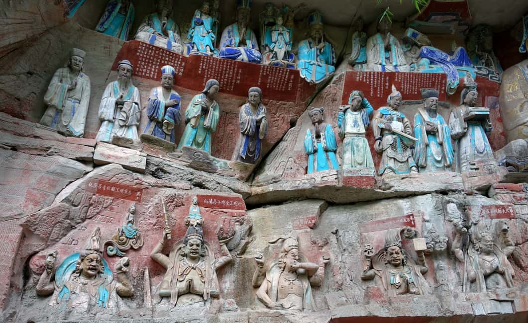 Desde Chongqing: Tour Privado de Un Día A Las Esculturas Rupestres ...