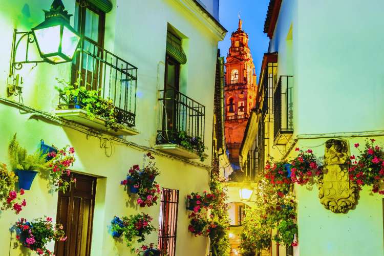 Tour gratuita Misterios y Leyendas de Córdoba- Experiencias de fugación