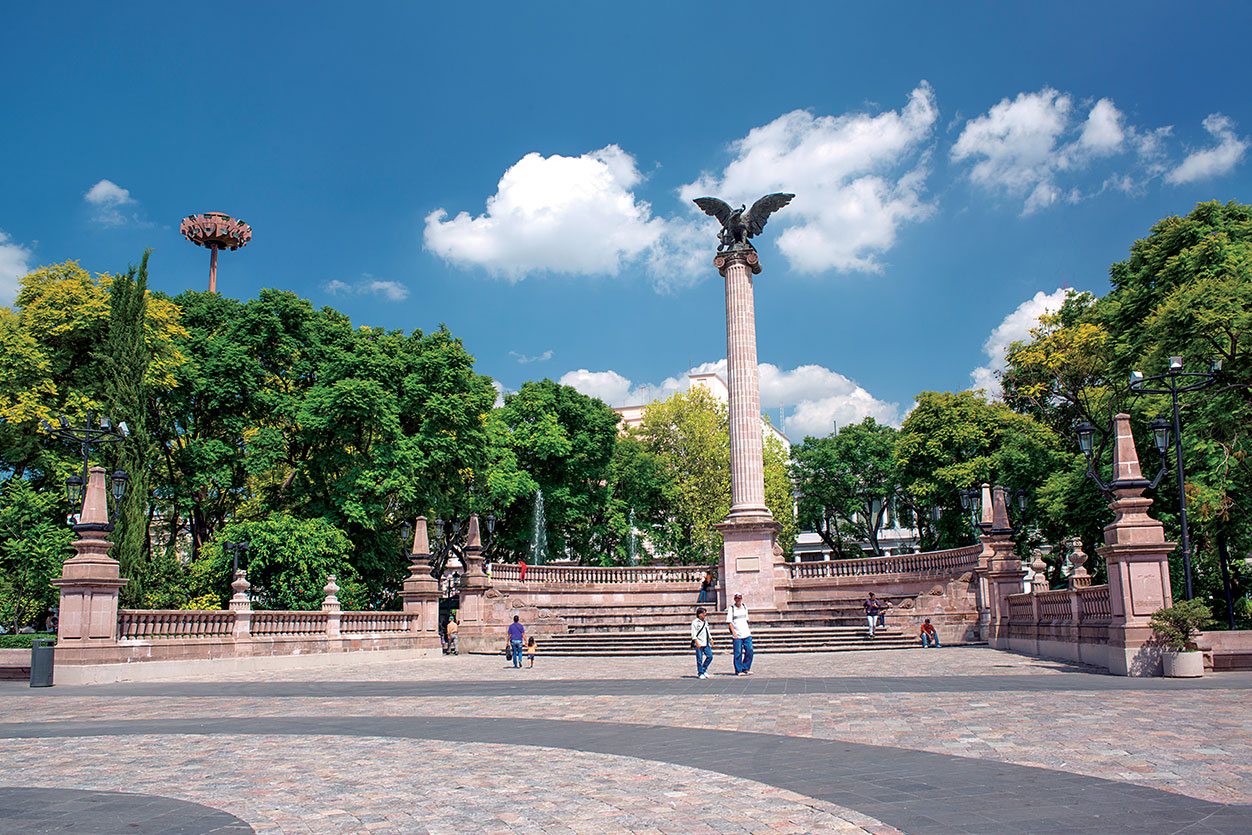 Tour Por la Ciudad de Aguascalientes - México Descónocido