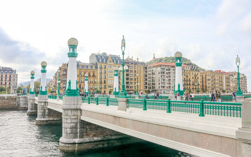 ▷ LOS 7 MEJORE TOURS GRATIS por San Sebastián en Español