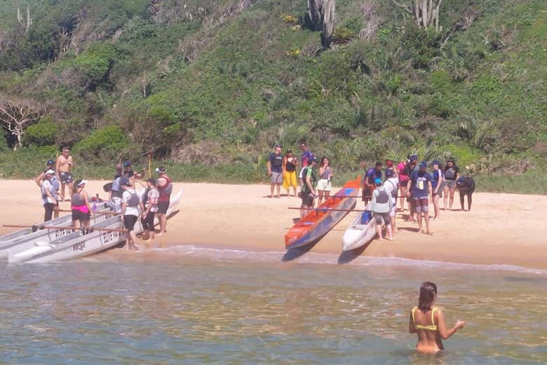 Paseo en Canoa Polinesia Por Búzios - Reserva en Civitatis.com