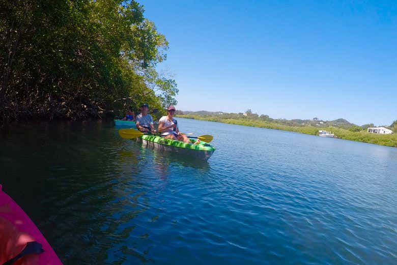 Tour en kayak por francés cay + snorkel, roatán - civitatis.com
