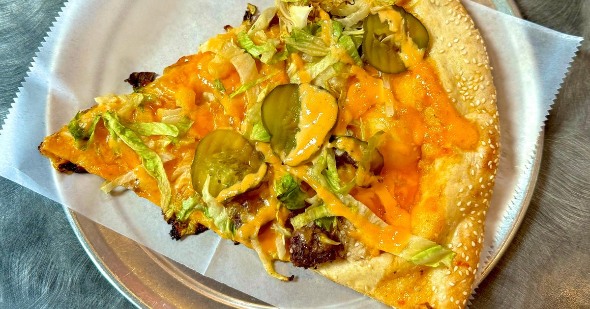 Denver: Tour Gastronómico Secreto un pastel |