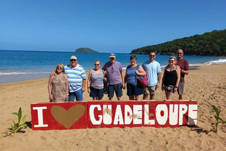 Tour por Los Escenarios de Crimen en el Paraíso, Pointe-à-Pitre