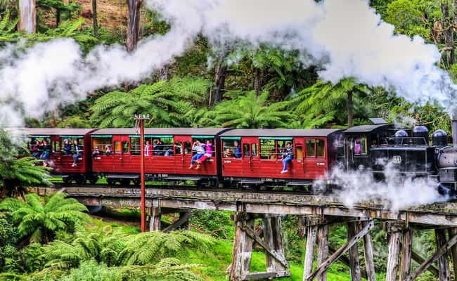 Melbourne: Puffing Billy & Healesville Sanctuary Scenic Tour ...